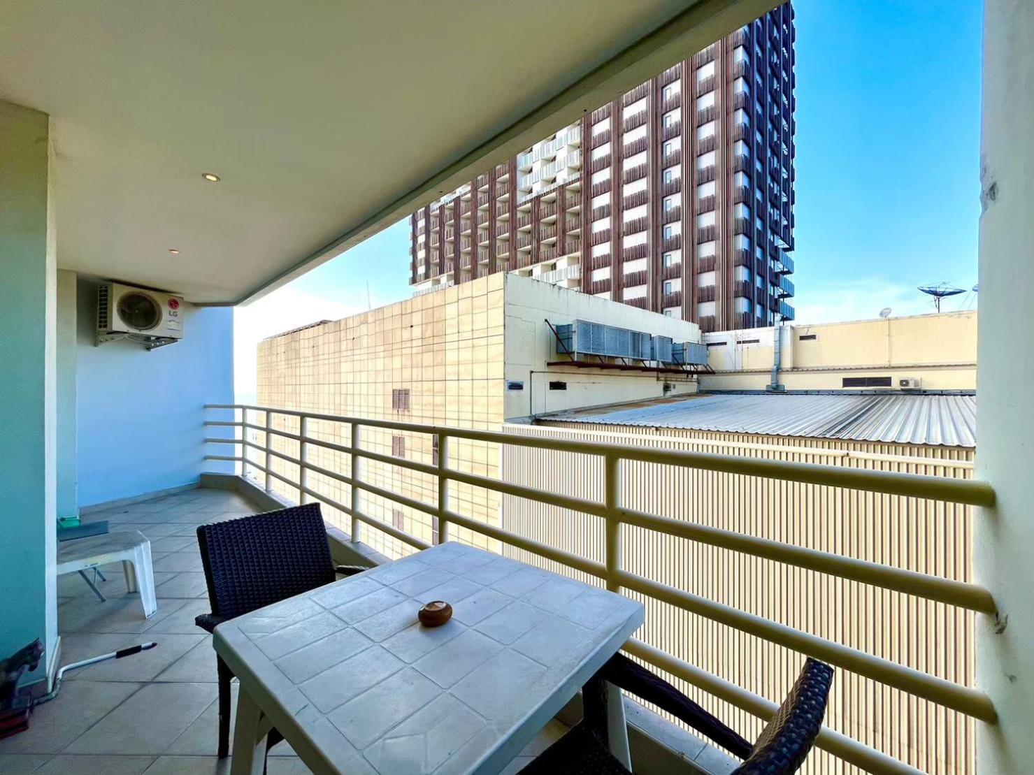 View Talay 6 Close To Apartment Pattaya