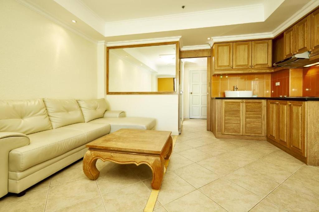 Apartment View Talay 6 Close To Pattaya
